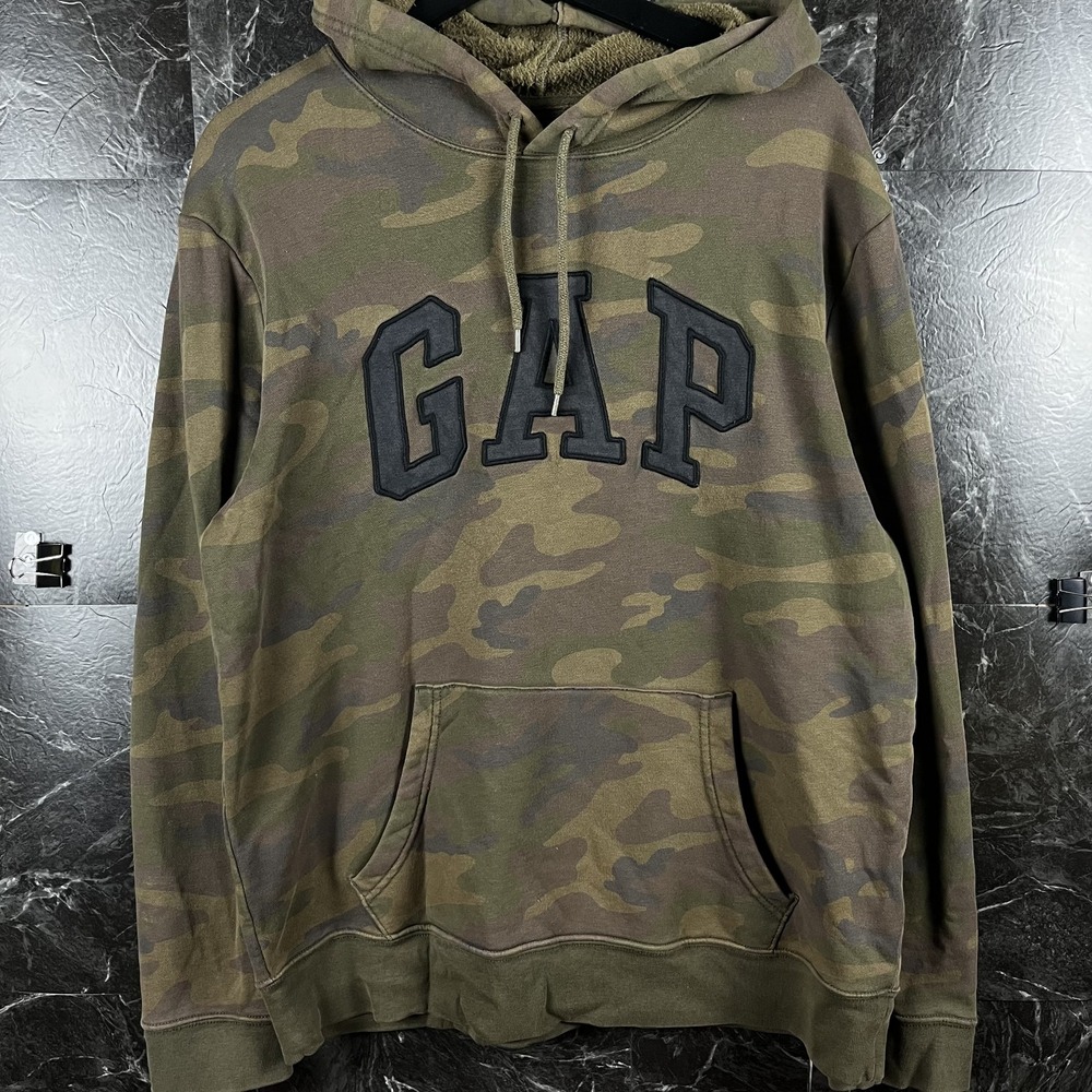 Gap Men's Green Camo Fleece Hoodie Large